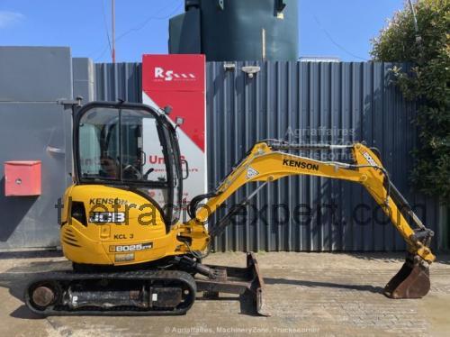 JCB 8025 fiche technique et avis